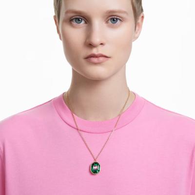 COLLIER SWAROVSKI CHROMA CRISTAL VERT/ROSE 