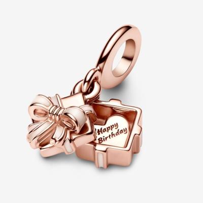 CHARM PANDORA CADEAU  D ANNIVERSAIRE &#127874; 