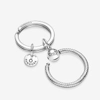 PORTE- CLES PANDORA A CHARMS