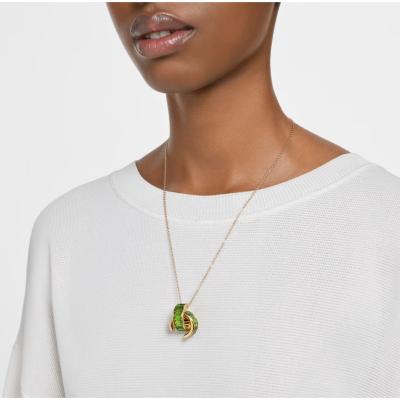 COLLIER SWAROVSKI MATRIX TAILLE BAGUETTE VERTE