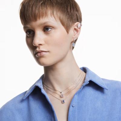PENDANT D OREILLES SWAROVSKI MILLENIA PIERRE DANSANTE BLEUE