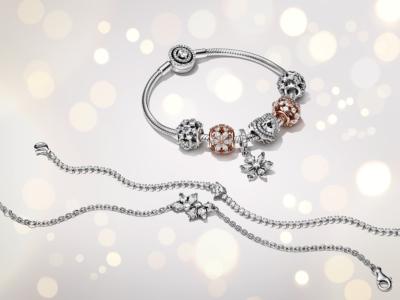 charm Pandora grappe de fleur Métal plaque or rose 14 carat