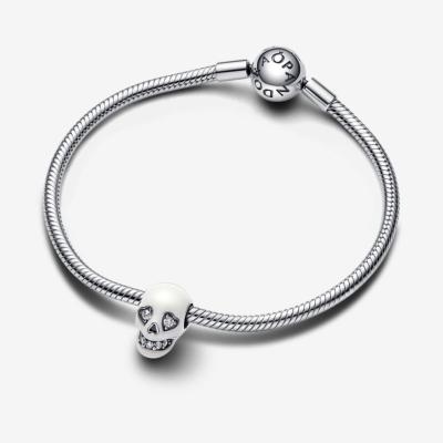 CHARM PANDORA LUMINESCENTE TETE DE MORT SCINTILLANTE 